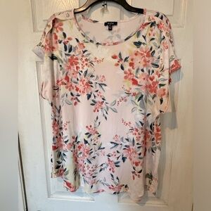 NWOT A.U.W. Floral Design Top With Short Cuffed sleeves with Button Details.